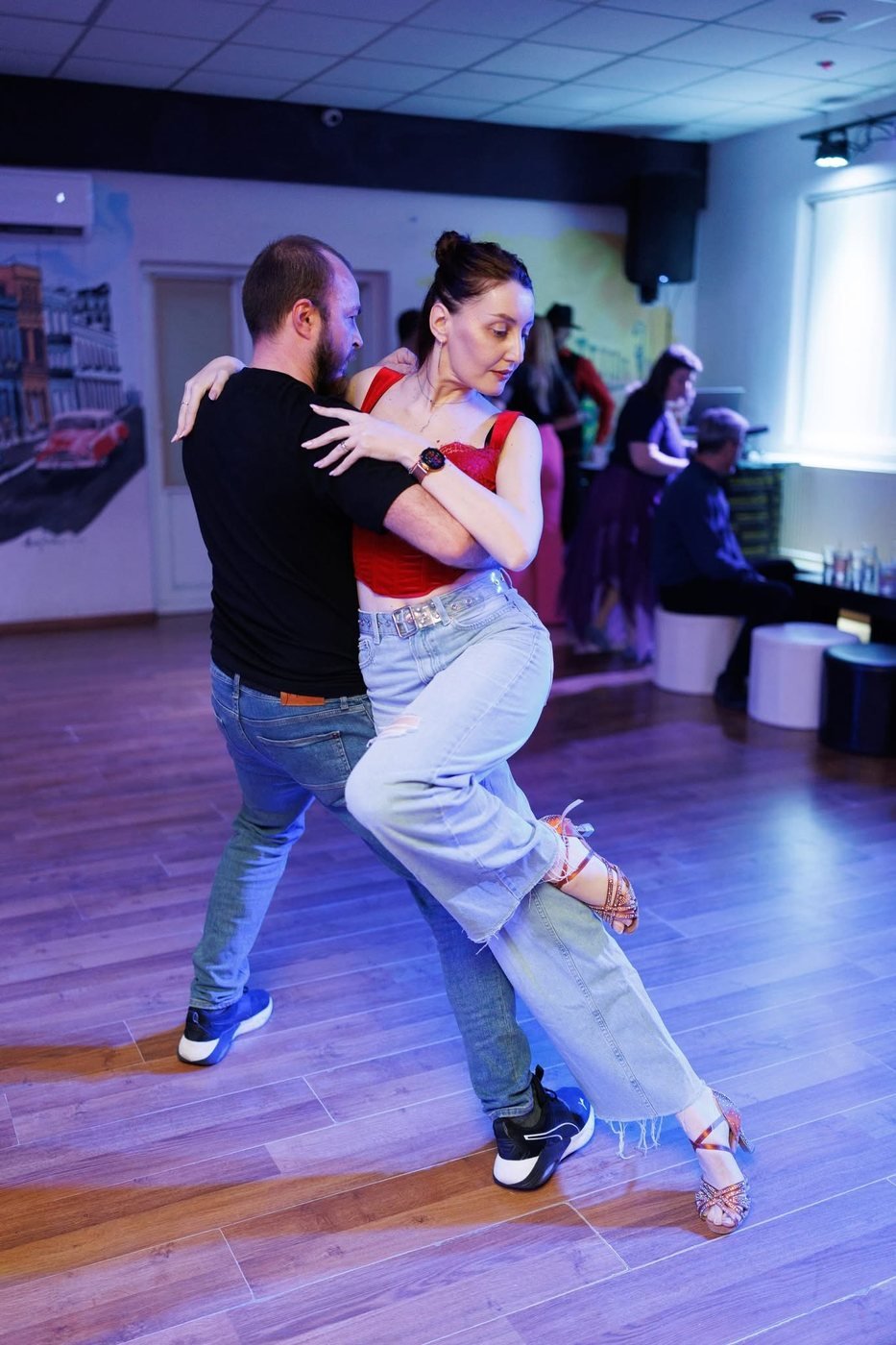 Bailando Contigo