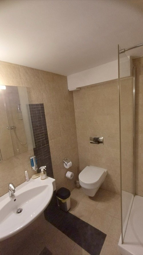 Camera 4 – Cameră Duplex Junior — bathroom