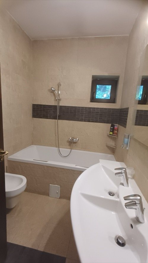 Camera 5 – Duplex Superior — en-suite bathroom