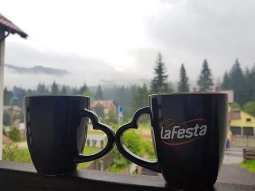 Villa — coffee on the balcony with mountain view