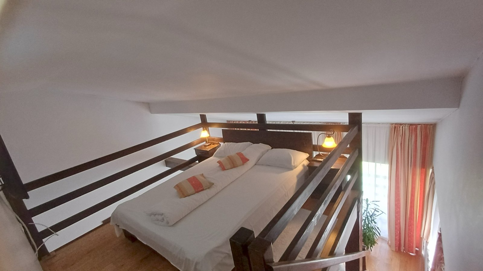 Room 5 – Duplex Superior — loft bedroom